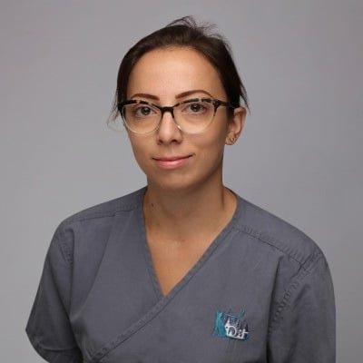 Camilla, Registered Veterinary Nurse and cat sitter in South East London – The Catford Cat Lady